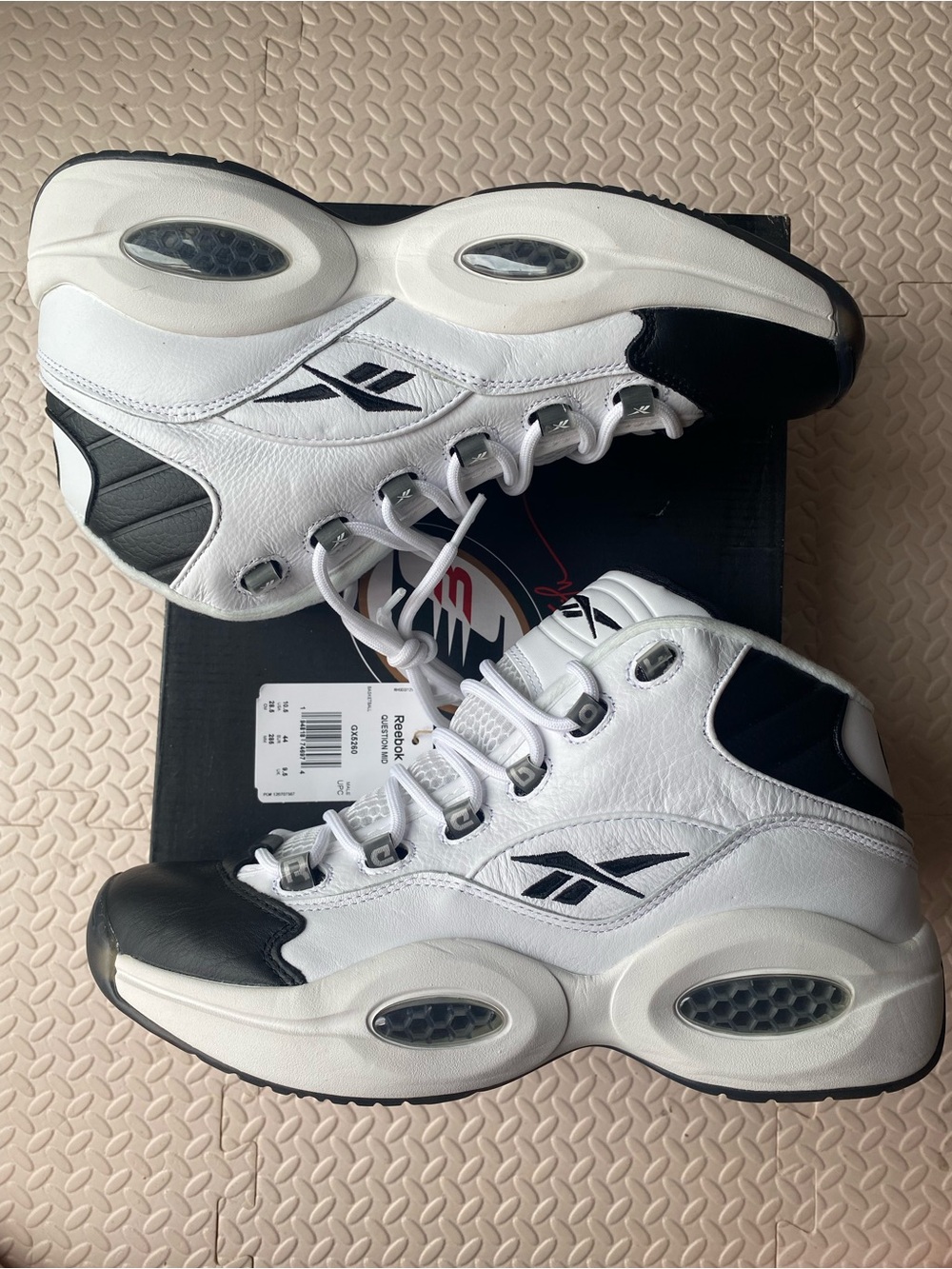 Reebok Iverson Question Mid Size 10.5
